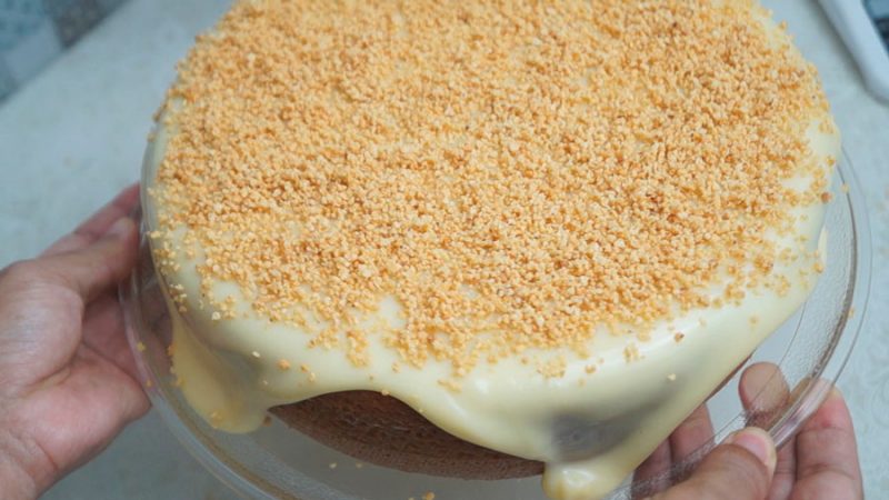 BOLO DE BRIGADEIRO BRANCO E PAÇOCA