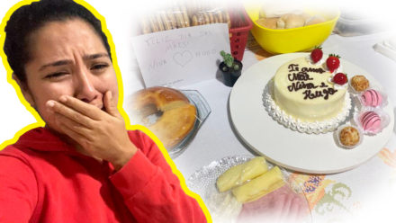 DIA DAS MÃES, ELE FEZ UM CAFÉ DA MANHÃ SURPRESA, GANHEI PRESENTE, CAFÉ DIA DAS MÃES, BEBÊ ARCO-ÍRIS.